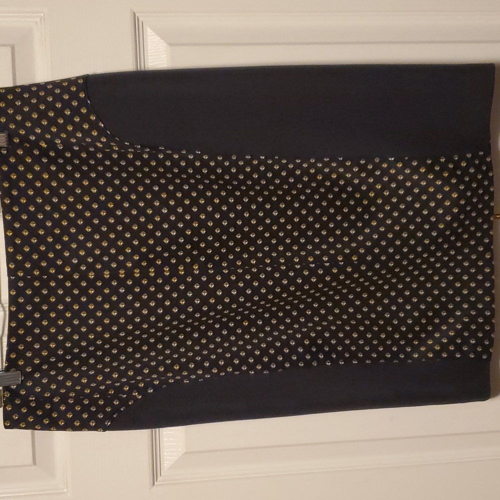 Michael Kors Diamond Pattern Pencil Skirt - Picture 7 of 8
